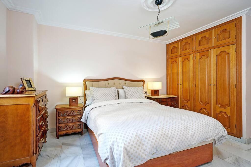 Appartement Piso En Calle Arabial 117 Junto A El Corte Ingles Grenade